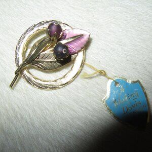 SIGNED WHITING & DAVIS VINTAGE BROOCH/PIN/NOS/DEADSTOCK/AMETHYST/GOLD TONE!